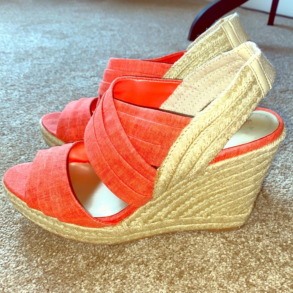 Ann Marino orange sandals with heel.